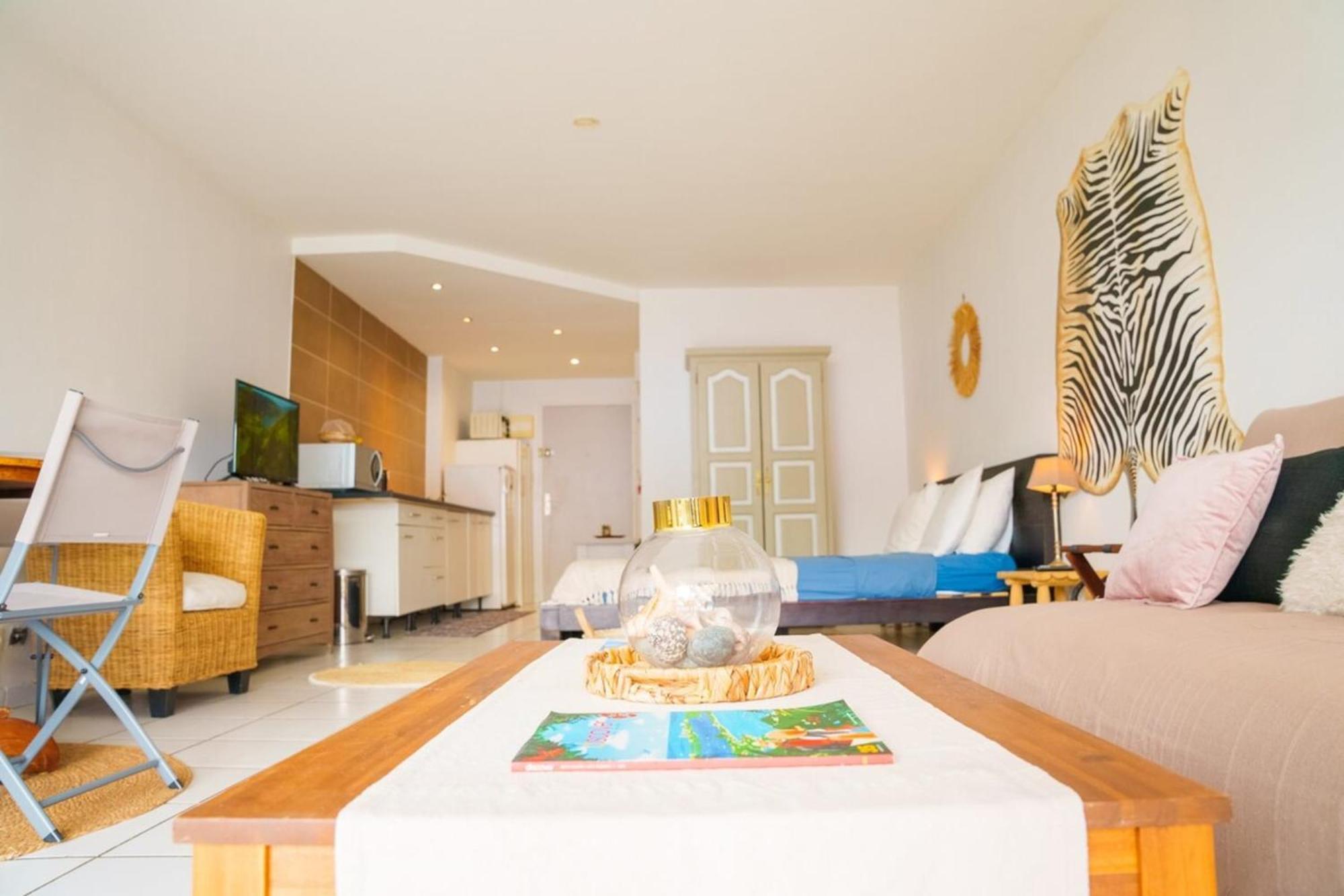 Cul de Sac Jolie Studio Mont Vernon Residence מראה חיצוני תמונה
